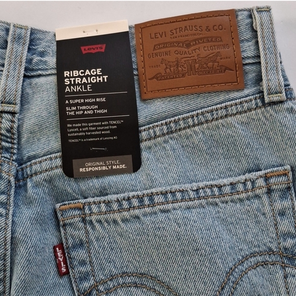 Levi's Ribcage Straight Jeans Hang Up Sz 27 - Picture 10 of 16